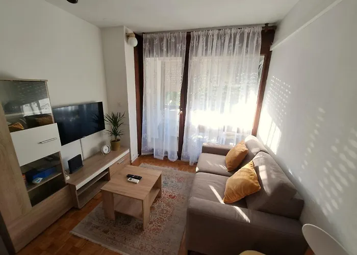 Апартаменты Tamara Задар